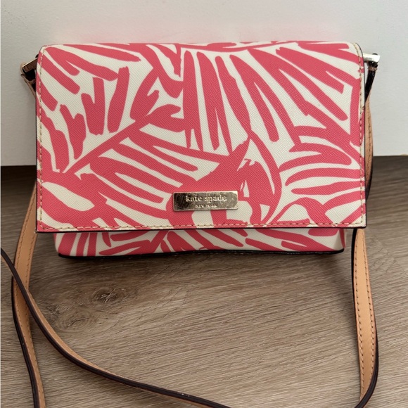Kate Spade Grant Street Sally Small Crossbody in Peony Palm - Picture 2 of 11